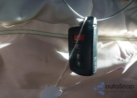 2019 Toyota Highlander Xle from USA, damaged, VIN 5TDKZRFH3KS554617